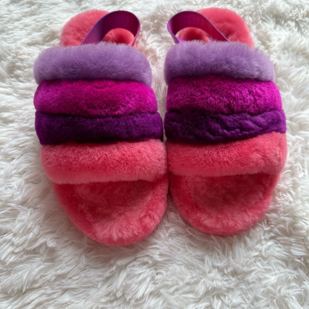 UGG Fluff Yeah Slides. Pink Purple Rainbow, Kids size 5